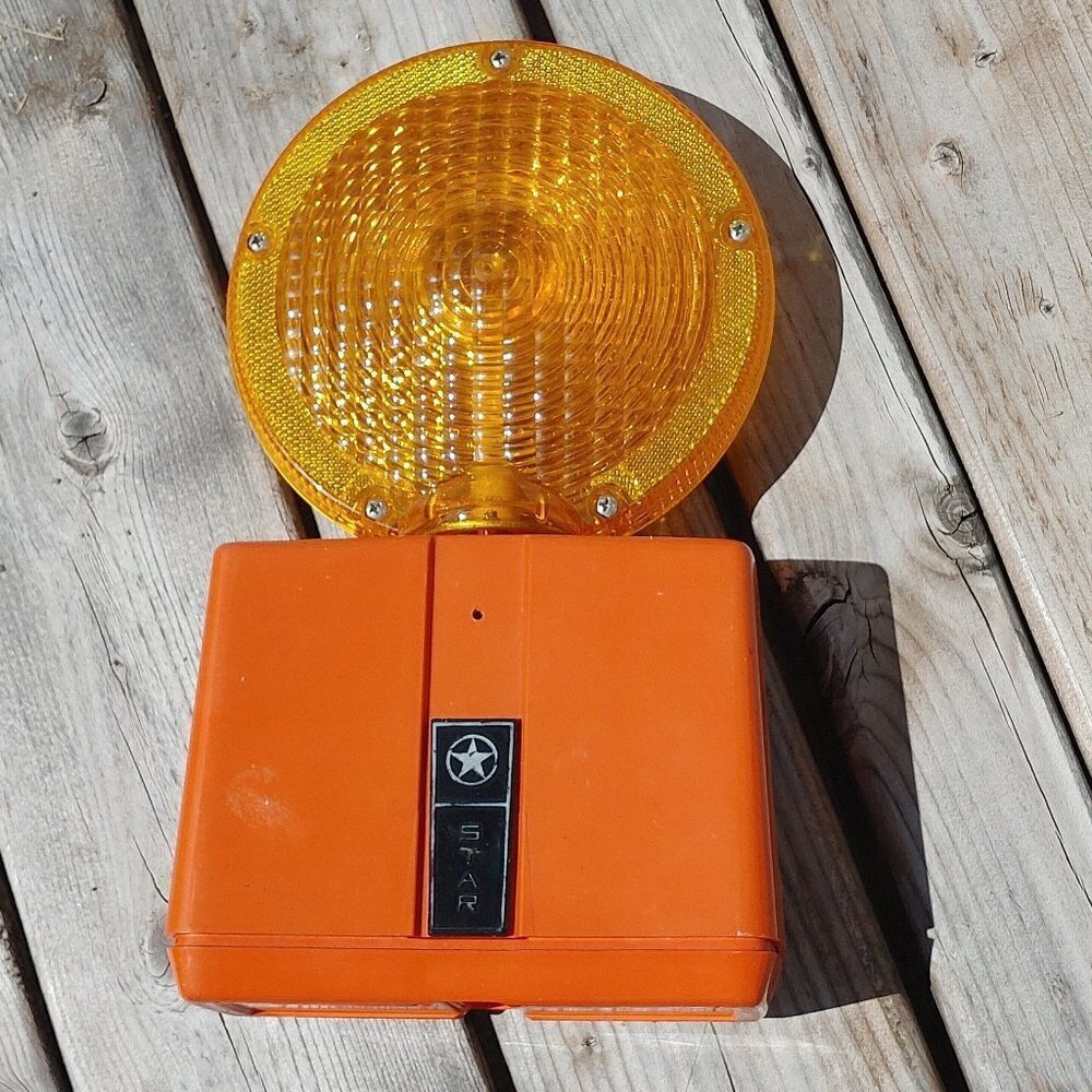 Vintage STARLITE 777 Star Headlight & Lantern Co. of Canada Ltd
